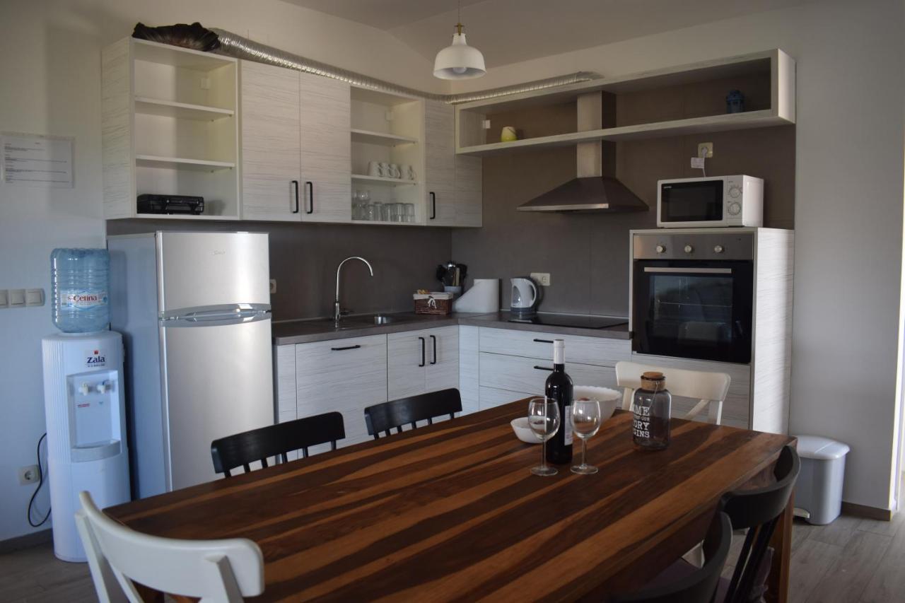 Apartments Mondo Vir Extérieur photo